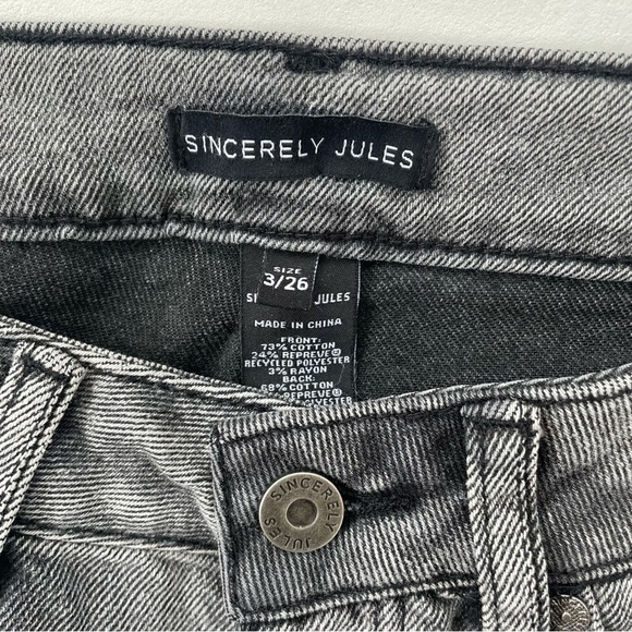 Sincerely Jules Faded Black Distressed High Rise Straight Jeans Size 3/26 - Picture 5 of 13